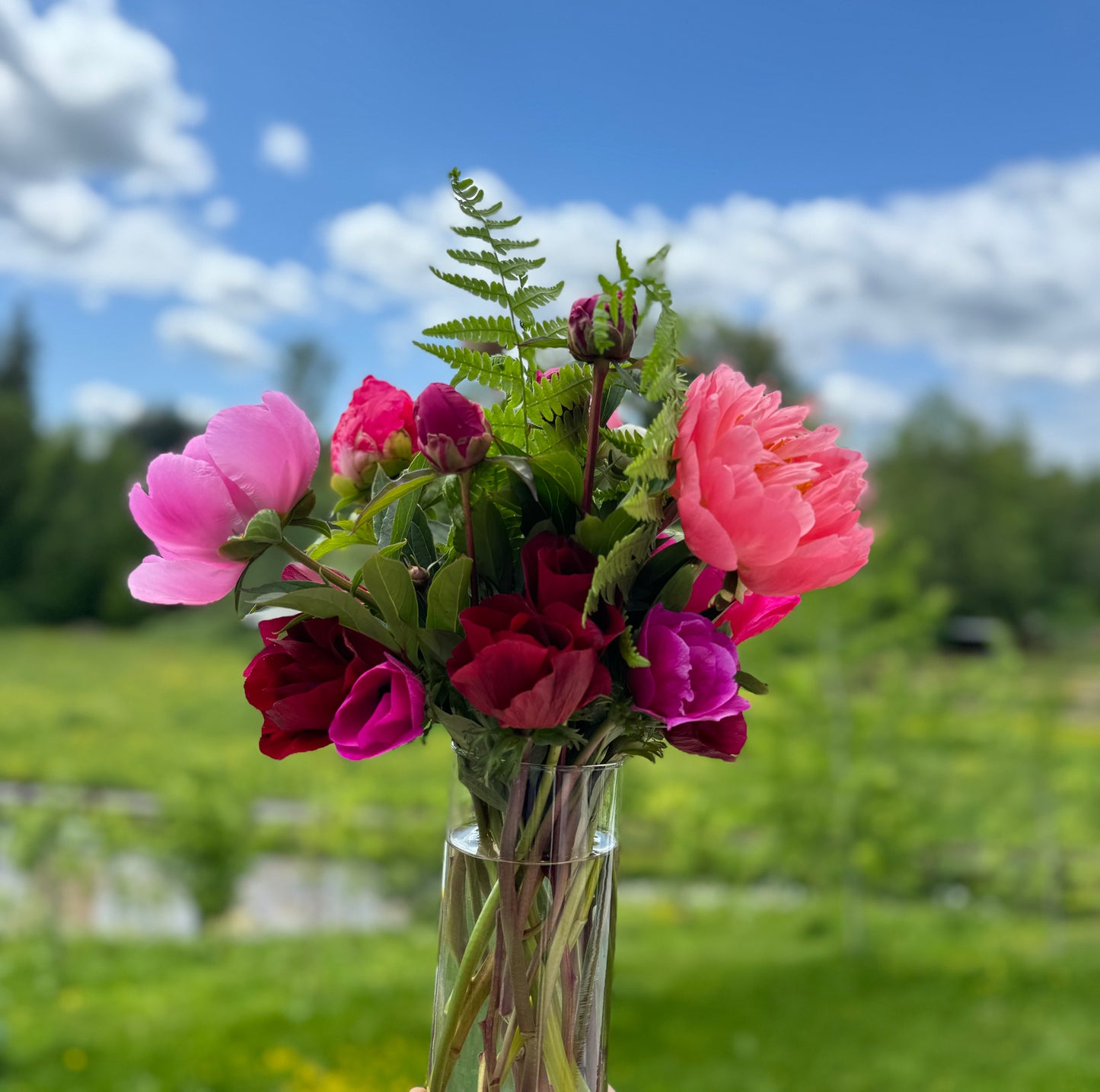 2026 Spring Flower Subscription (4 Bouquets) Delivered + Christmas Gift Pack (Limited Time)